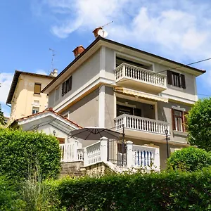 Apartman Salona